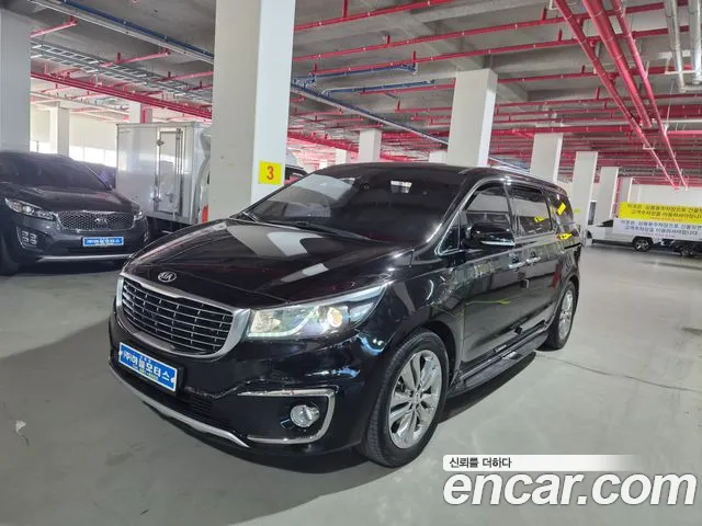 Kia Canival 2018 — photo 1