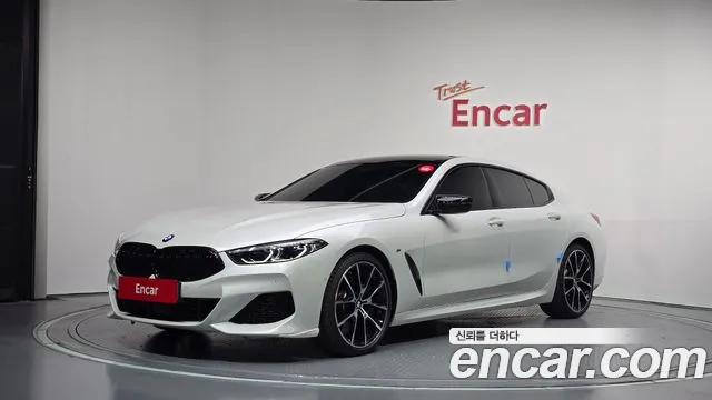 BMW 8-Series 2021 — photo 1