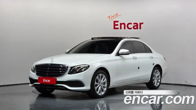 Mercedes-Benz E-Class 2017 — photo 1