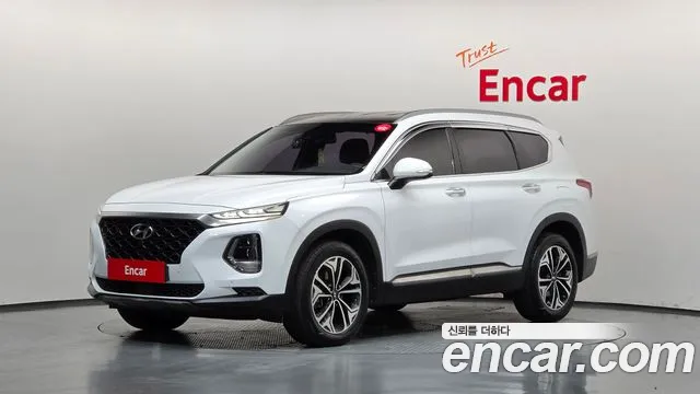 Hyundai Santafe 2019 — photo 1