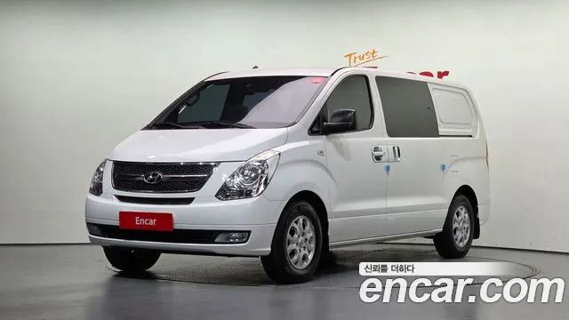 Hyundai Starex 2016 — photo 1