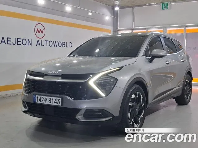 Kia Sportage 2023 — photo 1