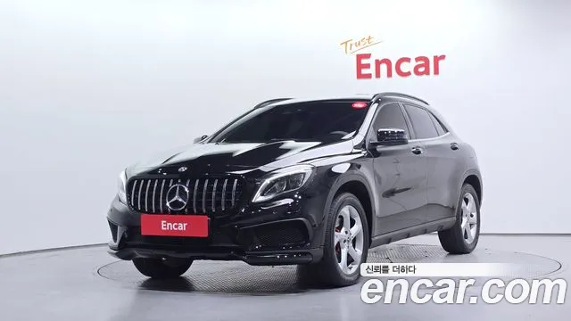 Mercedes-Benz GLA-Class 2019 — photo 1