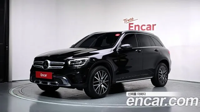 Mercedes-Benz GLC-Class 2021 — photo 1