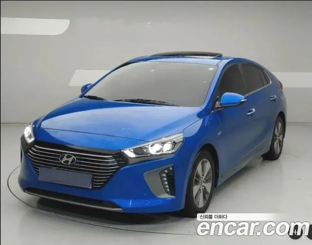 Hyundai Ioniq 2017 — photo 1