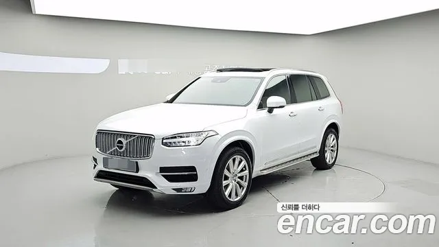 Volvo XC90 2019 — photo 1