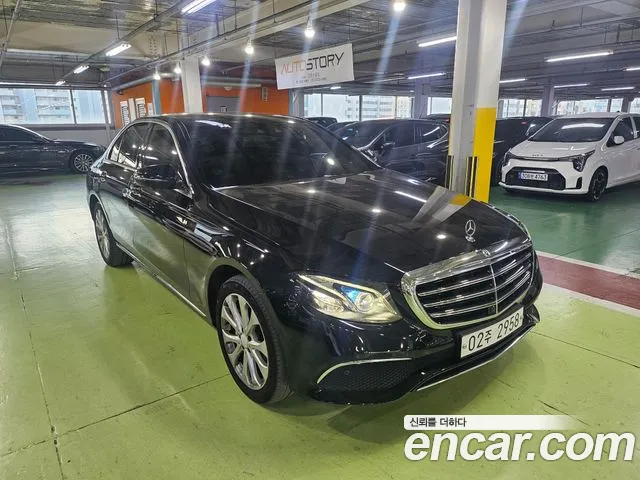 Mercedes-Benz E-Class 2019 — photo 1