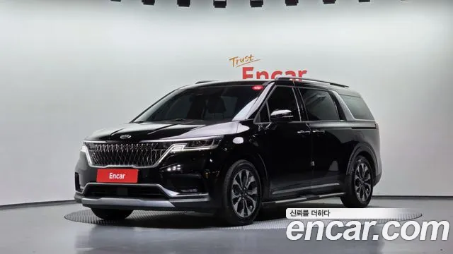 Kia Canival 2021 — photo 1