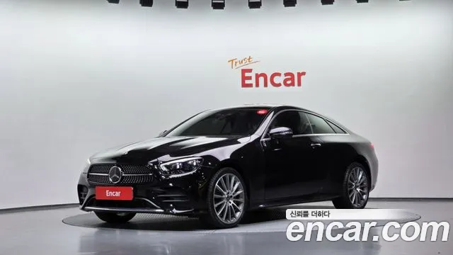 Mercedes-Benz E-Class 2021 — photo 1