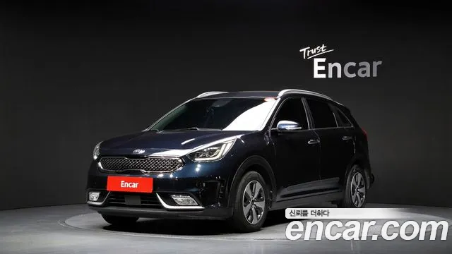 Kia Niro 2018 — photo 1