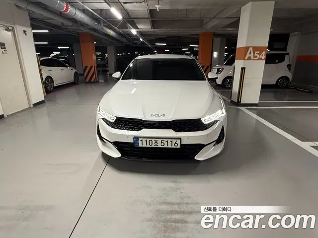 Kia K5 2023 — photo 1