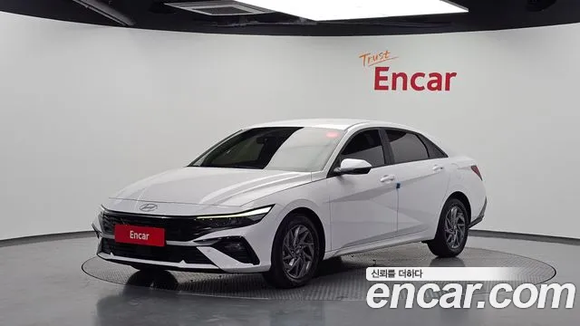 Hyundai AVANTE 2024 — photo 1