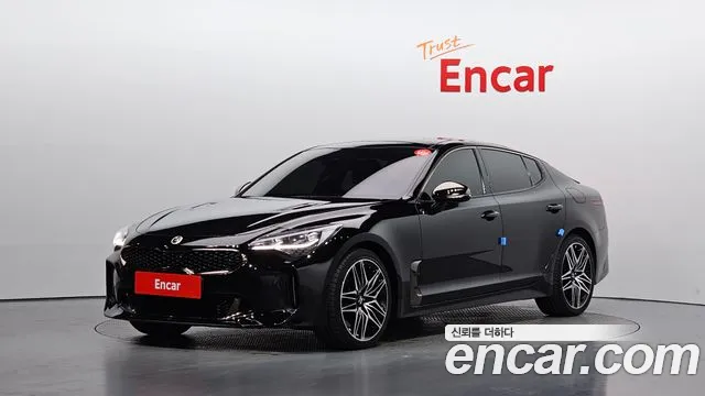 Kia Stinger 2018 — photo 1