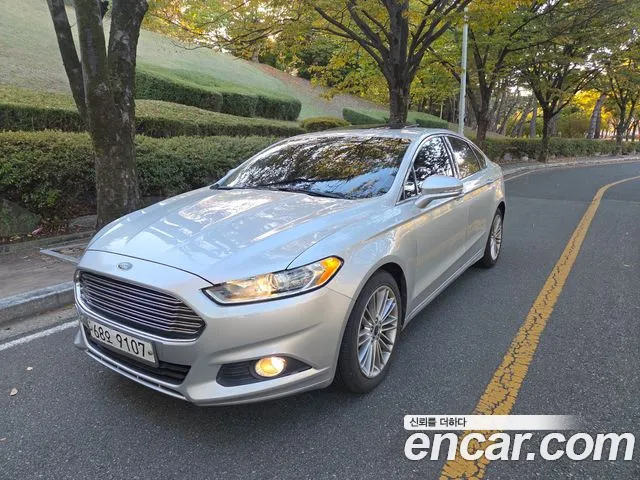 Ford Fusion 2014 — photo 1