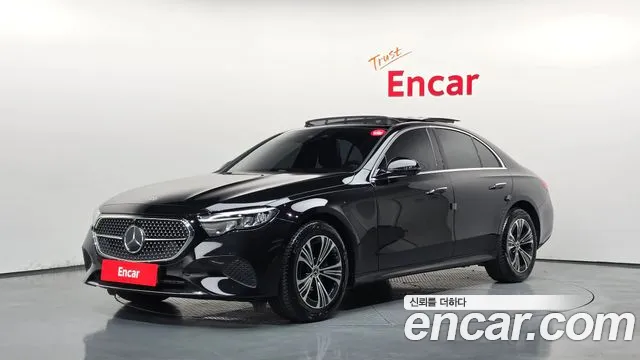 Mercedes-Benz E-Class 2026 — photo 1