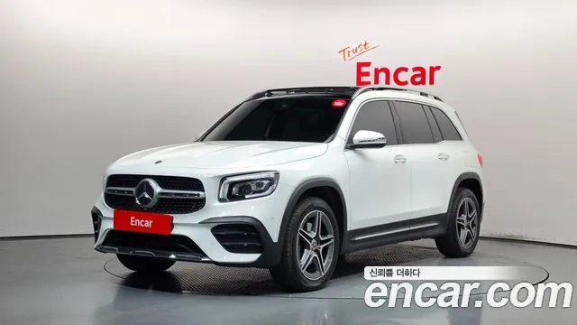 Mercedes-Benz GLB-Class 2021 — photo 1