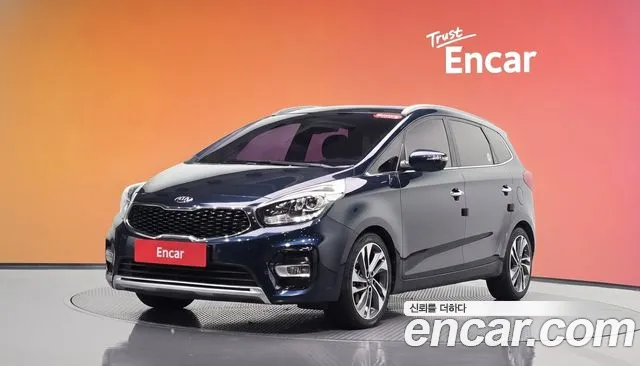 Kia Carens 2018 — photo 1
