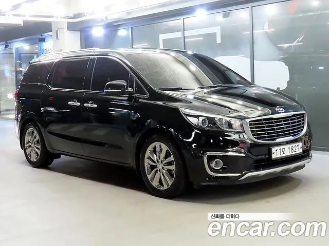 Kia Canival 2016 — photo 1
