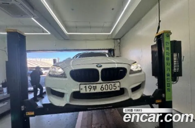 BMW M6 2013 — photo 1