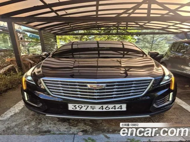 Cadillac XT5 2019 — photo 1