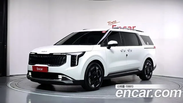 Kia Canival 2025 — photo 1
