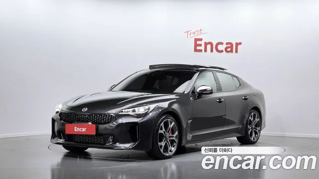 Kia Stinger 2018 — photo 1