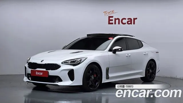 Kia Stinger 2019 — photo 1