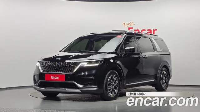 Kia Canival 2021 — photo 1