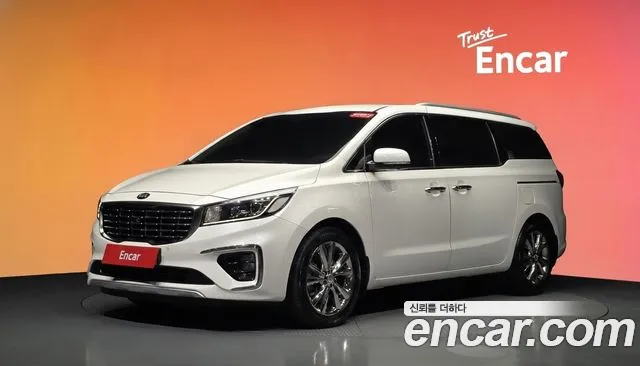 Kia Canival 2019 — photo 1
