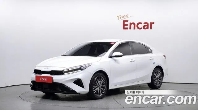 Kia K3 2022 — photo 1
