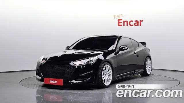 Hyundai Genesis 2010 — photo 1