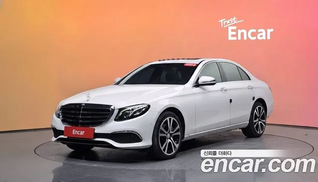 Mercedes-Benz E-Class 2019 — photo 1