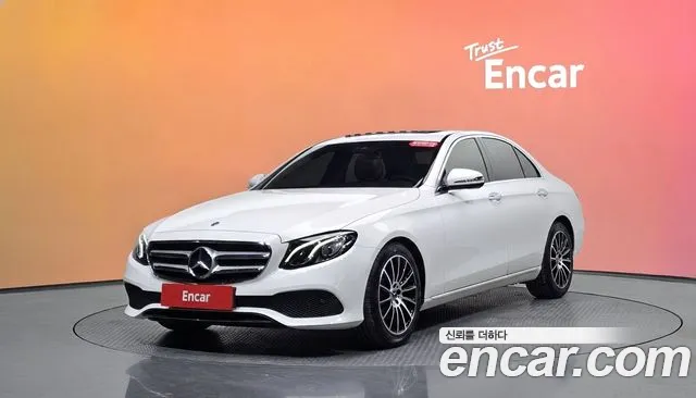 Mercedes-Benz E-Class 2018 — photo 1