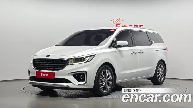 Kia Canival 2020 — photo 1