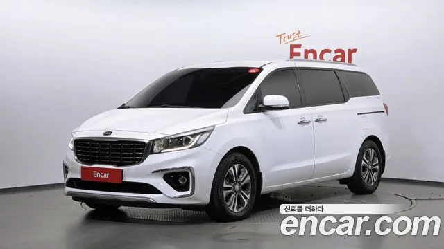 Kia Canival 2019 — photo 1