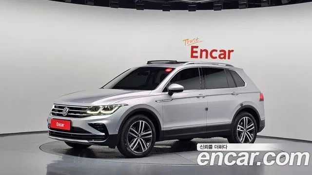 Volkswagen Tiguan 2022 — photo 1
