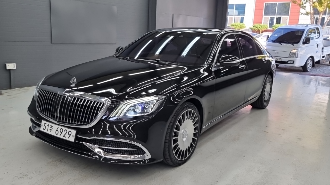Mercedes-Benz S-Class 2015 — photo 1