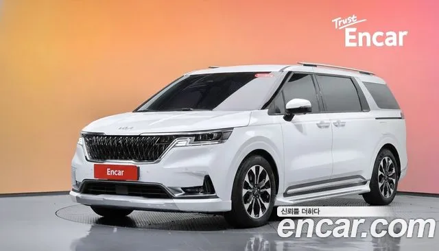 Kia Canival 2021 — photo 1