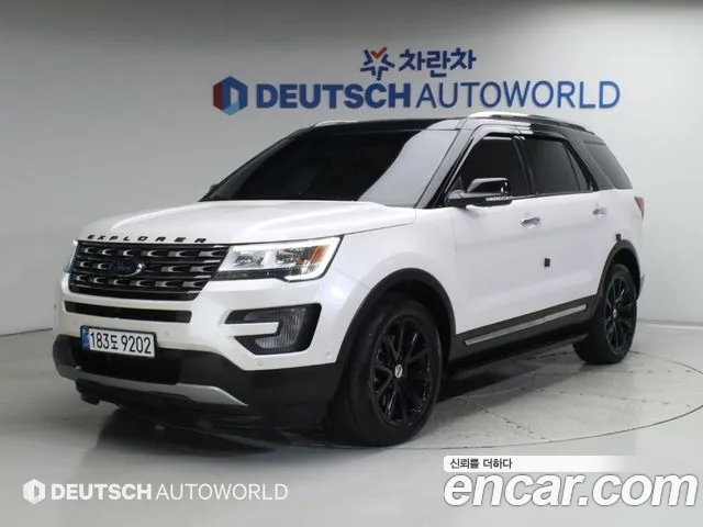 Ford Explorer 2017 — photo 1