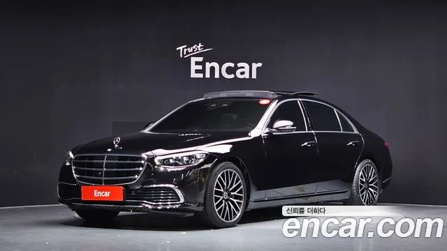 Mercedes-Benz S-Class 2023 — photo 1