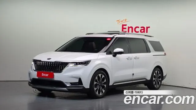 Kia Canival 2021 — photo 1