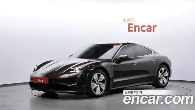 Porsche Taycan 2021 — photo 1