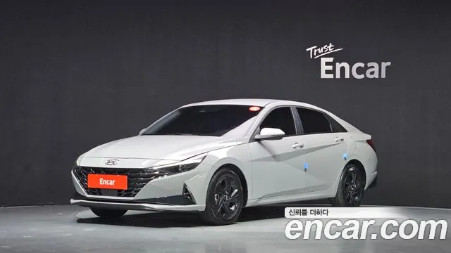Hyundai AVANTE 2023 — photo 1