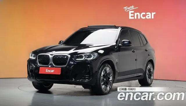 BMW iX3 2024 — photo 1