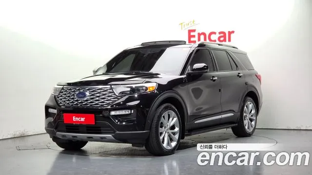 Ford Explorer 2021 — photo 1