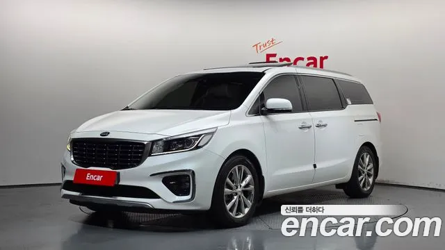 Kia Canival 2020 — photo 1