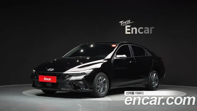 Hyundai AVANTE 2024 — photo 1
