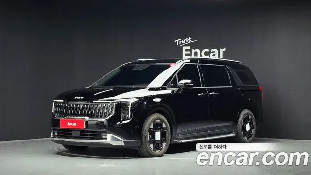 Kia Canival 2025 — photo 1