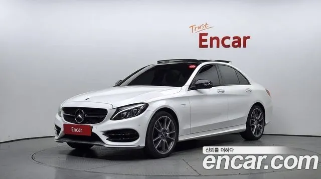 Mercedes-Benz C-Class 2018 — photo 1