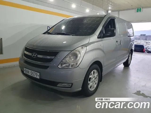 Hyundai Starex 2015 — photo 1